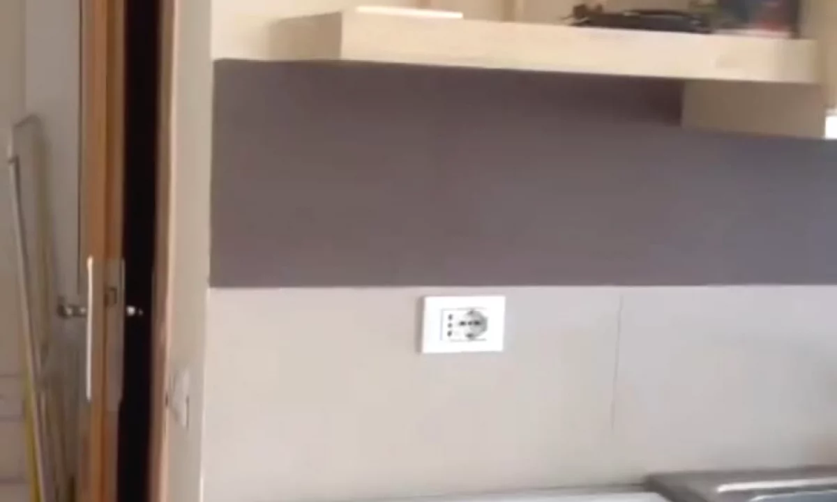 Shtepi me qera Apartament ne Tirane, Garsoniere, Mobilimi E mobiluar, Pagesa 40,000  Leke.