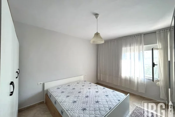 Shtepi me qera Apartament ne Tirane, 1+1, Mobilimi E mobiluar, Pagesa 550  Euro.