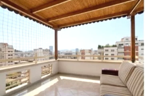 Shtepi ne shitje Apartament ne Tirane, 2+1, Mobilimi E mobiluar, Pagesa 250,000  Euro.