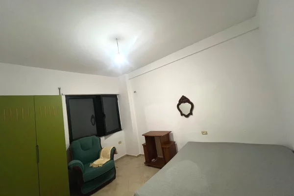 Shtepi me qera Apartament ne Tirane, 3+1, Mobilimi E mobiluar, Pagesa 60,000  Leke.