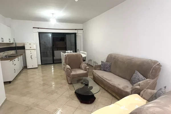 Shtepi me qera 3+1 ne Tirane - 60,000 Leke