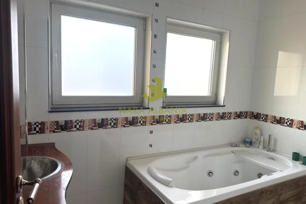 Shtepi me qera Apartament ne Tirane, 2+1, Mobilimi E mobiluar, Pagesa 1,500  Euro.