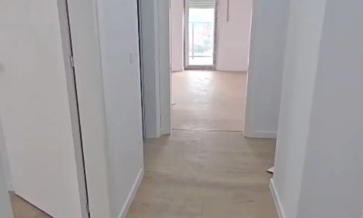 Shtepi ne shitje Apartament ne Tirane, 2+1, Mobilimi E mobiluar, Pagesa 229,000  Euro.