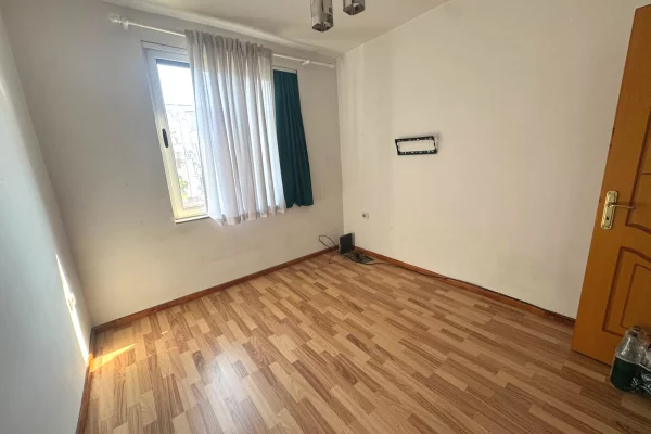 Shtepi ne shitje 1+1 ne Tirane - 12,500,000 Leke