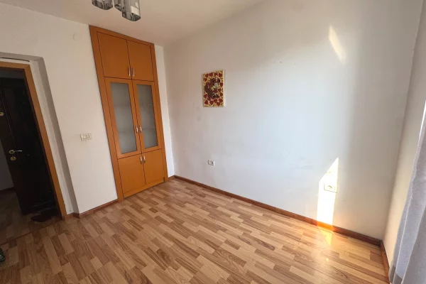 Shtepi ne shitje Apartament ne Tirane, 1+1, Mobilimi E mobiluar, Pagesa 12,500,000  Leke.