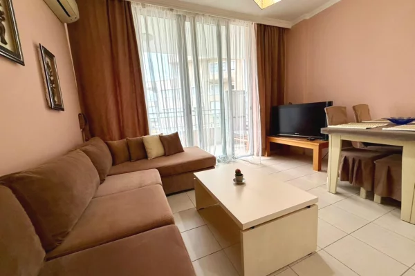 Shtepi me qera 1+1 ne Tirane - 55,000 Leke