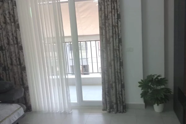 Shtepi me qera Apartament ne Tirane, 3+1, Mobilimi E mobiluar, Pagesa 50,000  Leke.