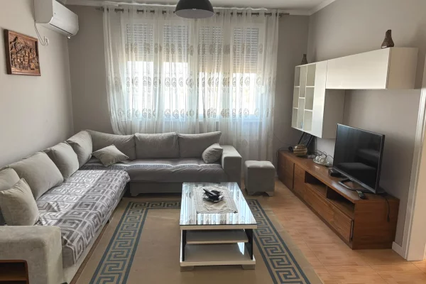 JEPET ME QIRA APARTAMENT 2+1 – RRUGA RAMAZAN BOGDANI, TIRANË