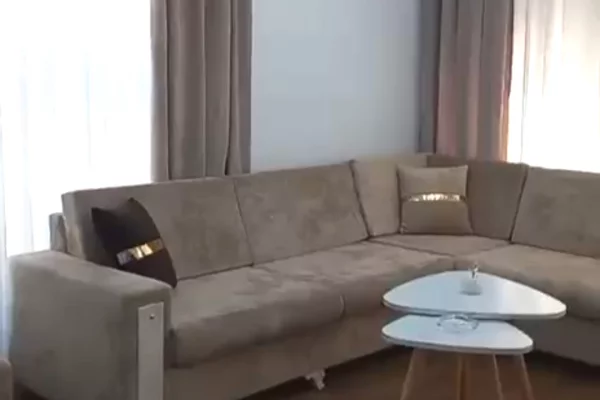 Shtepi me qera 1+1 ne Tirane - 450 Euro