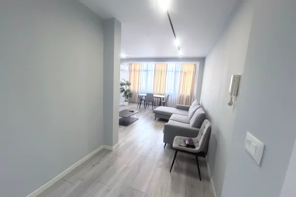 Shtepi ne shitje Apartament ne Tirane, 2+1, Mobilimi E mobiluar, Pagesa 250,000  Euro.