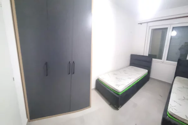Shtepi me qera Apartament ne Tirane, 2+1, Mobilimi E mobiluar, Pagesa 65,000  Leke.