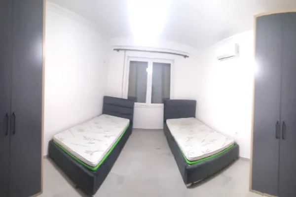 Shtepi me qera Apartament ne Tirane, 2+1, Mobilimi E mobiluar, Pagesa 65,000  Leke.