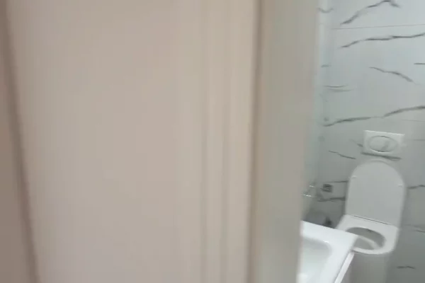 Shtepi ne shitje Apartament ne Tirane, 2+1, Mobilimi Bosh, pa mobiluar, Pagesa 18,000,000  Leke.