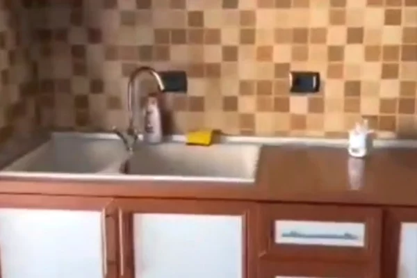 Shtepi ne shitje Apartament ne Tirane, 2+1, Mobilimi E mobiluar, Pagesa 175,000  Euro.