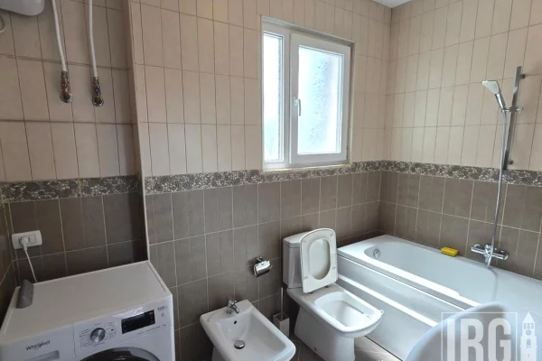 Shtepi me qera Apartament ne Tirane, 2+1, Mobilimi E mobiluar, Pagesa 950  Euro.