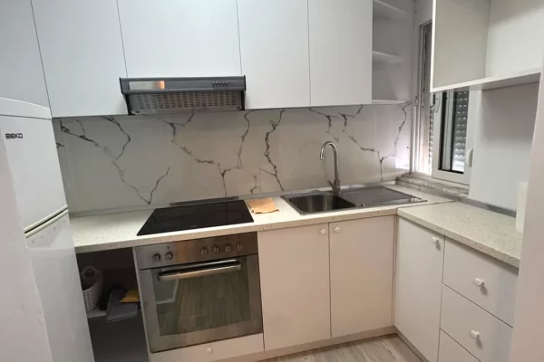 Shtepi ne shitje Apartament ne Tirane, 1+1, Mobilimi E mobiluar, Pagesa 11,500,000  Leke.