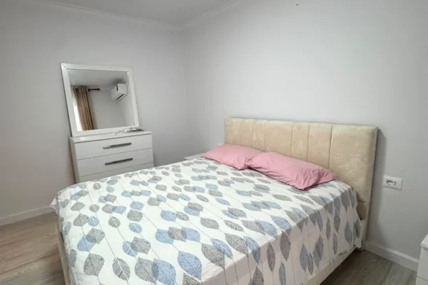 Shtepi ne shitje Apartament ne Tirane, 1+1, Mobilimi E mobiluar, Pagesa 11,500,000  Leke.
