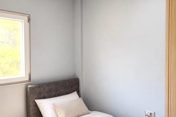 Shtepi me qera Apartament ne Tirane, 2+1, Mobilimi E mobiluar, Pagesa 60,000  Leke.