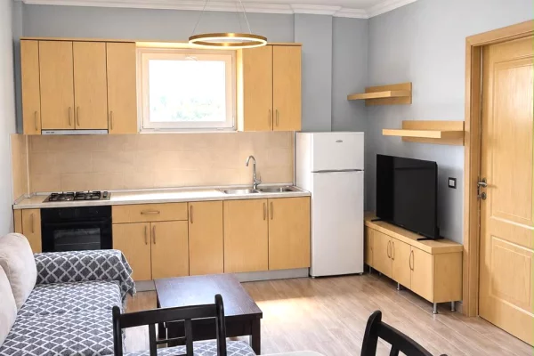 Shtepi me qera Apartament ne Tirane, 2+1, Mobilimi E mobiluar, Pagesa 60,000  Leke.