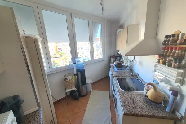 Shtepi me qera Apartament ne Tirane, 2+1, Mobilimi E mobiluar, Pagesa 80,000  Leke.
