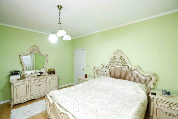 Shtepi me qera Apartament ne Tirane, 2+1, Mobilimi E mobiluar, Pagesa 80,000  Leke.