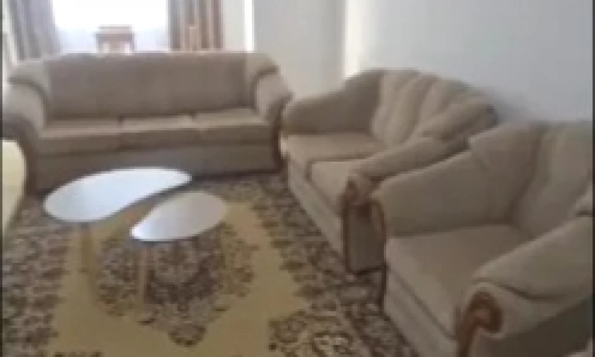 Shtepi me qera Apartament ne Tirane, 1+1, Mobilimi E mobiluar, Pagesa 50,000  Leke.