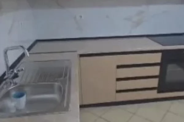 Shtepi me qera Apartament ne Tirane, 1+1, Mobilimi E mobiluar, Pagesa 50,000  Leke.