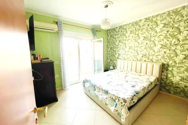 Shtepi ne shitje Apartament ne Tirane, 2+1, Mobilimi E mobiluar, Pagesa 325,000  Euro.