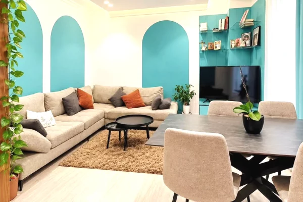 Shtepi ne shitje Apartament ne Tirane, 2+1, Mobilimi E mobiluar, Pagesa 225,000  Euro.