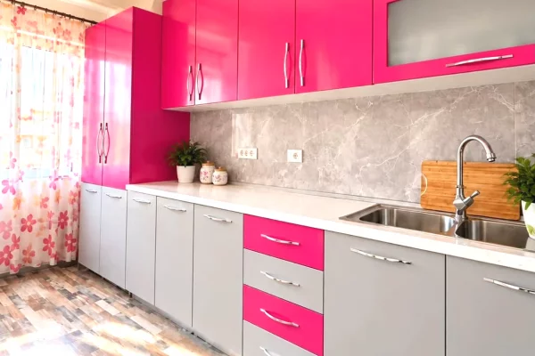 Shtepi ne shitje Apartament ne Tirane, 2+1, Mobilimi E mobiluar, Pagesa 155,000  Euro.
