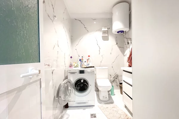 Shtepi me qera Apartament ne Tirane, 2+1, Mobilimi E mobiluar, Pagesa 70,000  Leke.