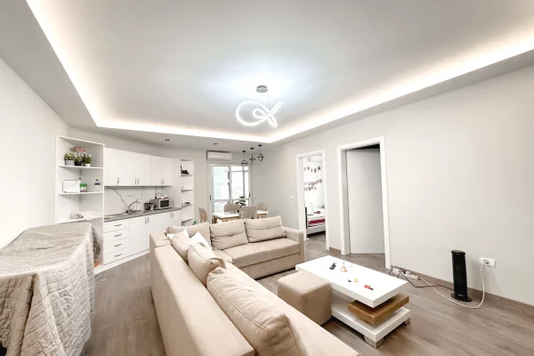 Shtepi me qera Apartament ne Tirane, 2+1, Mobilimi E mobiluar, Pagesa 70,000  Leke.