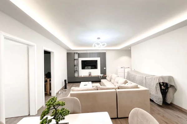 Shtepi me qera Apartament ne Tirane, 2+1, Mobilimi E mobiluar, Pagesa 70,000  Leke.