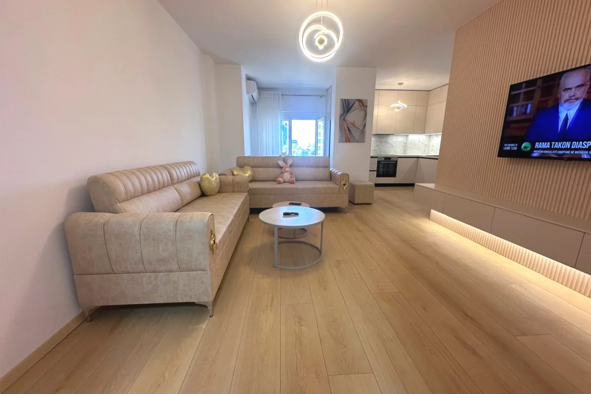 Shtepi me qera Apartament ne Tirane, 2+1, Mobilimi E mobiluar, Pagesa 1,000  Euro.