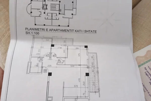 Shtepi ne shitje Apartament ne Tirane, 2+1, Mobilimi E mobiluar, Pagesa 27,500,000  Leke.