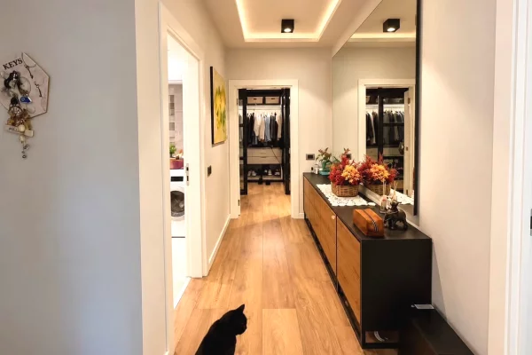 Shtepi ne shitje Apartament ne Tirane, 3+1, Mobilimi E mobiluar, Pagesa 390,000  Euro.