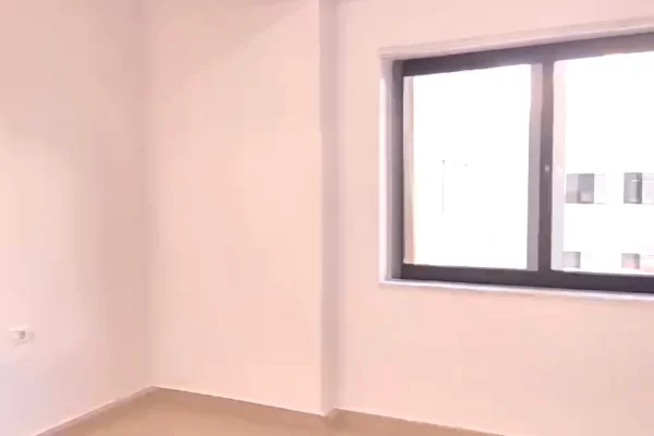 Shtepi me qera Apartament ne Tirane, 3+1, Mobilimi E mobiluar, Pagesa 800  Euro.