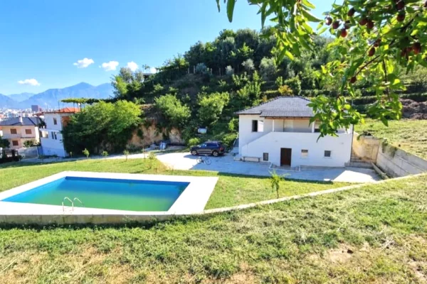 Shtepi ne shitje 3+1 ne Tirane - 400,000 Euro