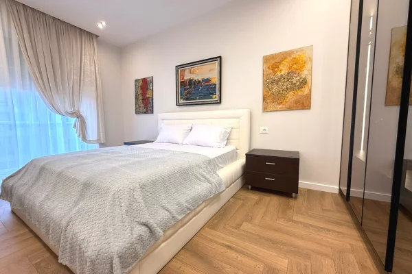 Shtepi me qera Apartament ne Tirane, 2+1, Mobilimi E mobiluar, Pagesa 100,000  Leke.
