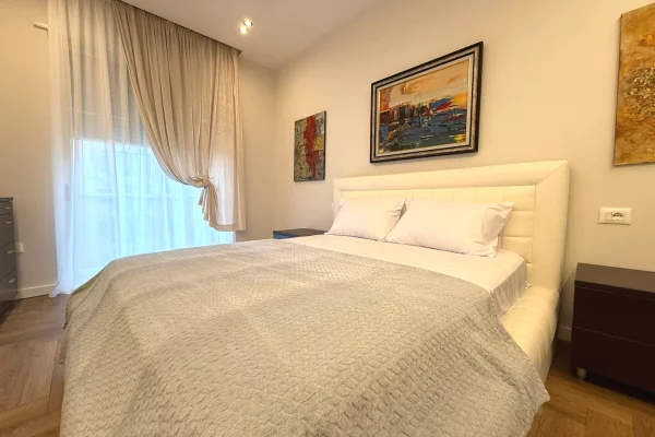 Shtepi me qera Apartament ne Tirane, 2+1, Mobilimi E mobiluar, Pagesa 100,000  Leke.