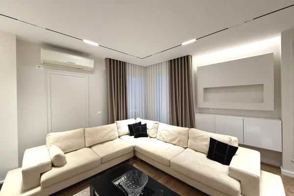 Shtepi me qera Apartament ne Tirane, 2+1, Mobilimi E mobiluar, Pagesa 100,000  Leke.
