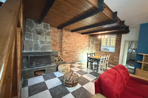 Shtepi ne shitje Apartament ne Tirane, 2+1, Mobilimi E mobiluar, Pagesa 219,000  Euro.