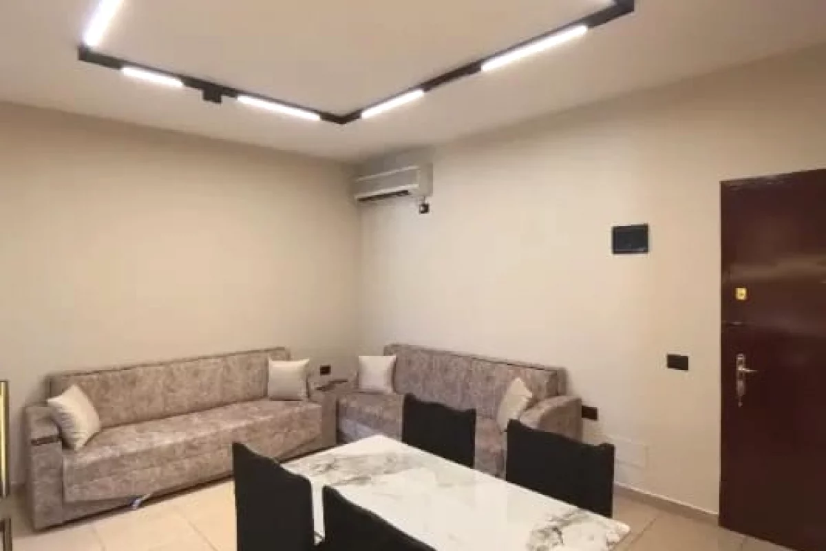 Shtepi me qera Apartament ne Tirane, 1+1, Mobilimi E mobiluar, Pagesa 60,000  Leke.