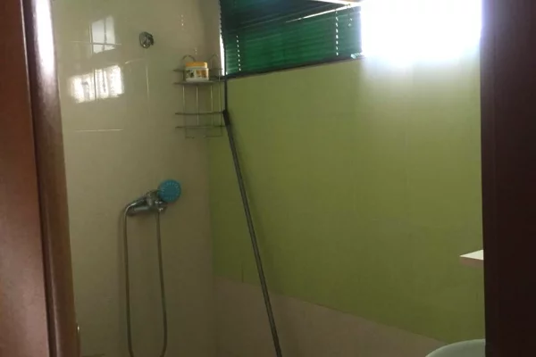 Shtepi me qera Apartament ne Tirane, 2+1, Mobilimi E mobiluar, Pagesa 55,000  Leke.