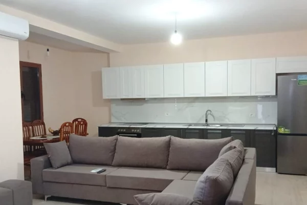 Shtepi me qera Apartament ne Tirane, 1+1, Mobilimi E mobiluar, Pagesa 50,000  Leke.