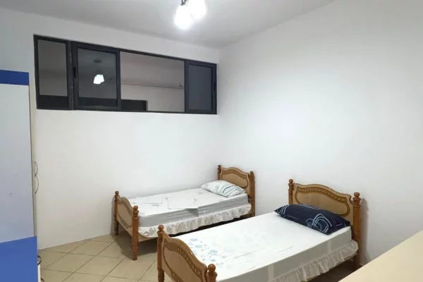 Shtepi me qera Apartament ne Tirane, 2+1, Mobilimi E mobiluar, Pagesa 45,000  Leke.