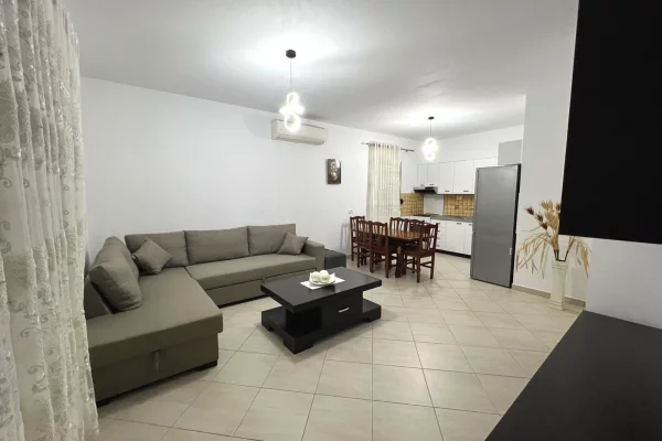 Jepet me qera apartament 2+1 ne Sauk.
