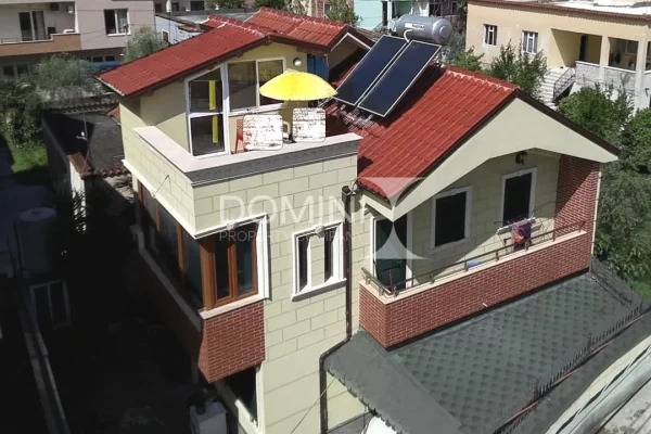 Shtepi ne shitje Shtepi Private ne Tirane, 3+1, Mobilimi E mobiluar, Pagesa 285,000  Euro.