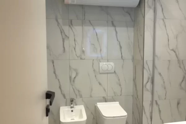 Shtepi me qera Apartament ne Tirane, 1+1, Mobilimi E mobiluar, Pagesa 60,000  Leke.