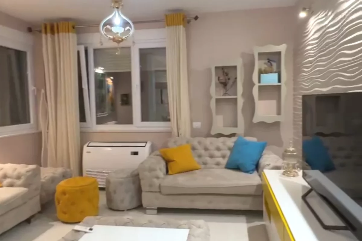 Shtepi ne shitje Apartament ne Tirane, 2+1, Mobilimi E mobiluar, Pagesa 278,000  Euro.